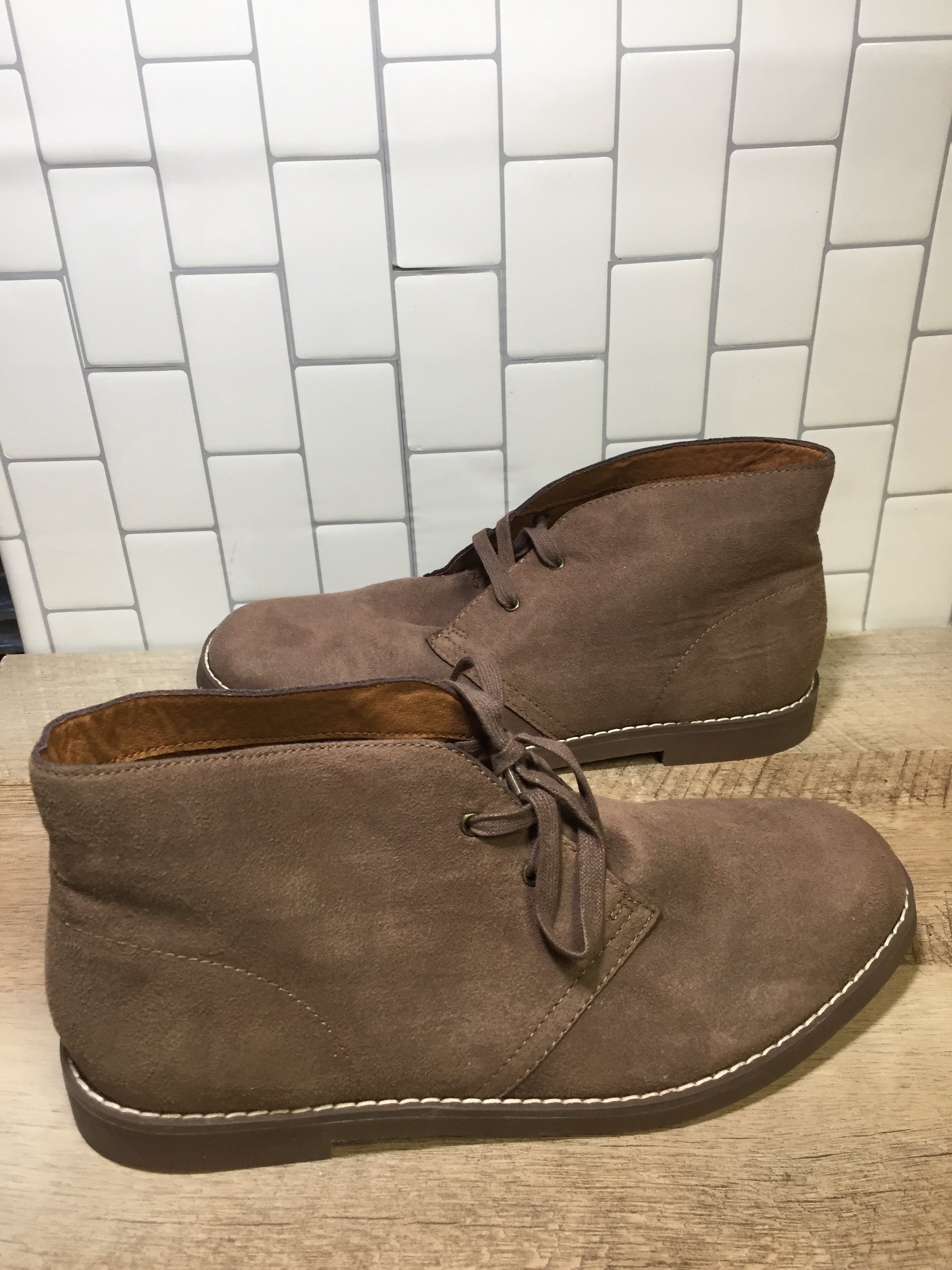 Amazon Essentials Men's Chukka Boot, Taupe, 10.5 W US (6992172515511)